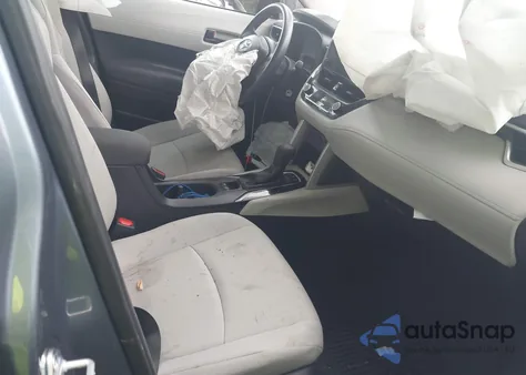 2024 Toyota Corolla Cross L z USA, uszkodzony, nr VIN 7MUAAAAG0RV110064